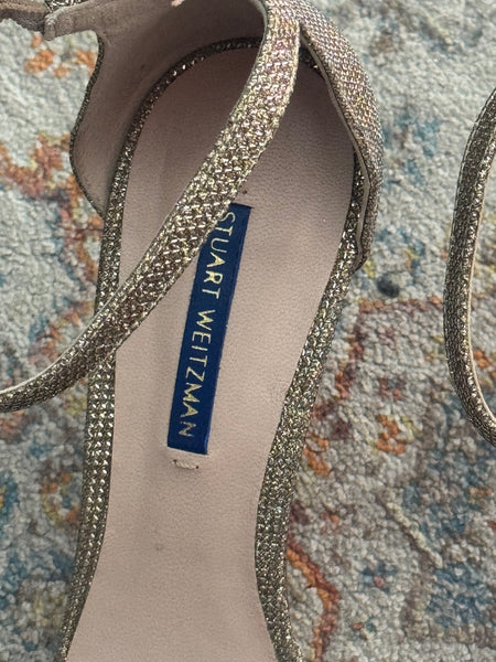 Stuart Weitzman златни сандали на ток