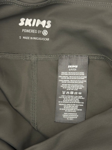 Skims клин