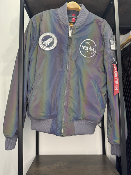 Alpha Industries яке